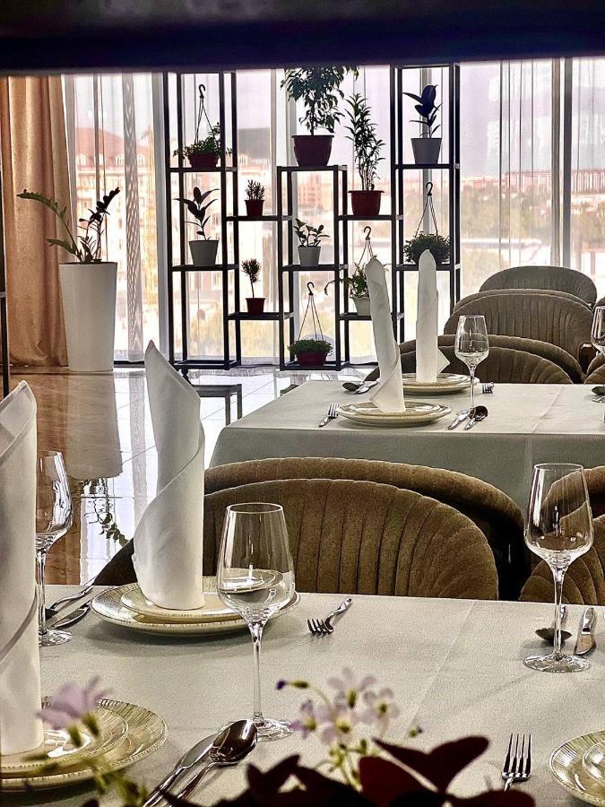 Mir Luxe Plaza Hotel Tasjkent Eksteriør billede